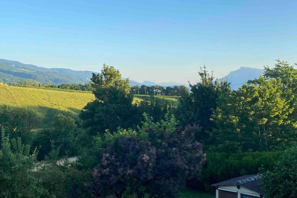 Ferienwohnung Au Calme Avec Vue Magnifique A Saint Maximin Exterior foto