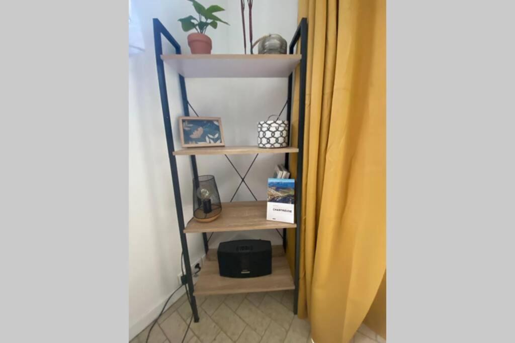 Ferienwohnung Au Calme Avec Vue Magnifique A Saint Maximin Exterior foto
